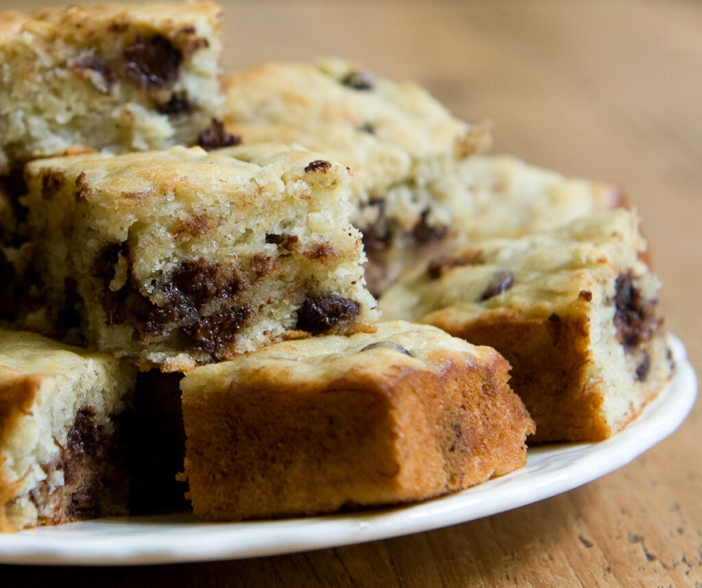Banana chocolate chip cake on a plate.