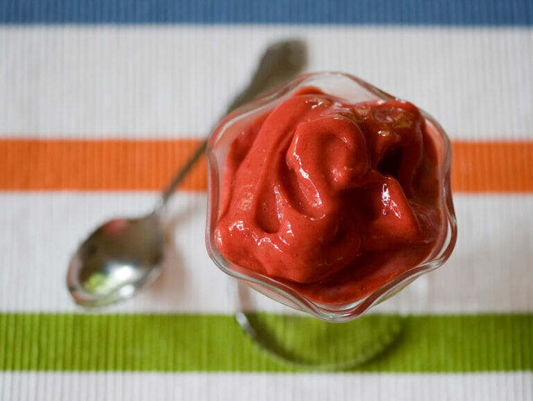 easy strawberry sherbet