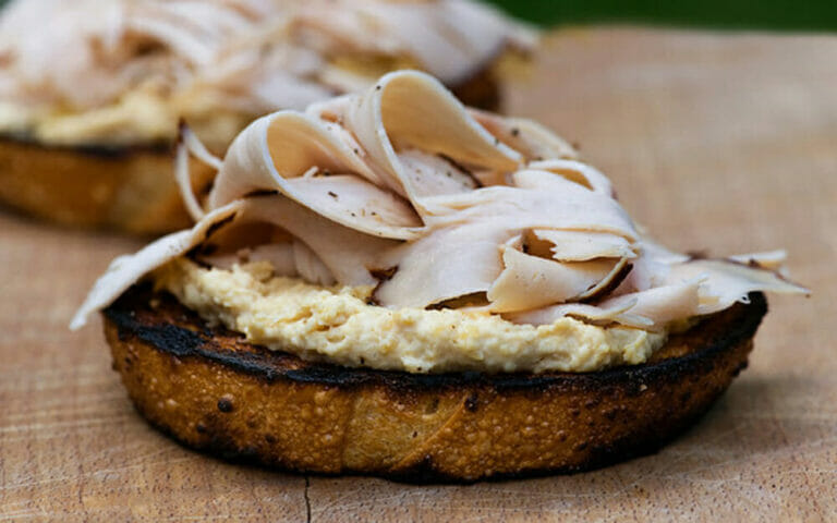 turkey hummus sandwiches
