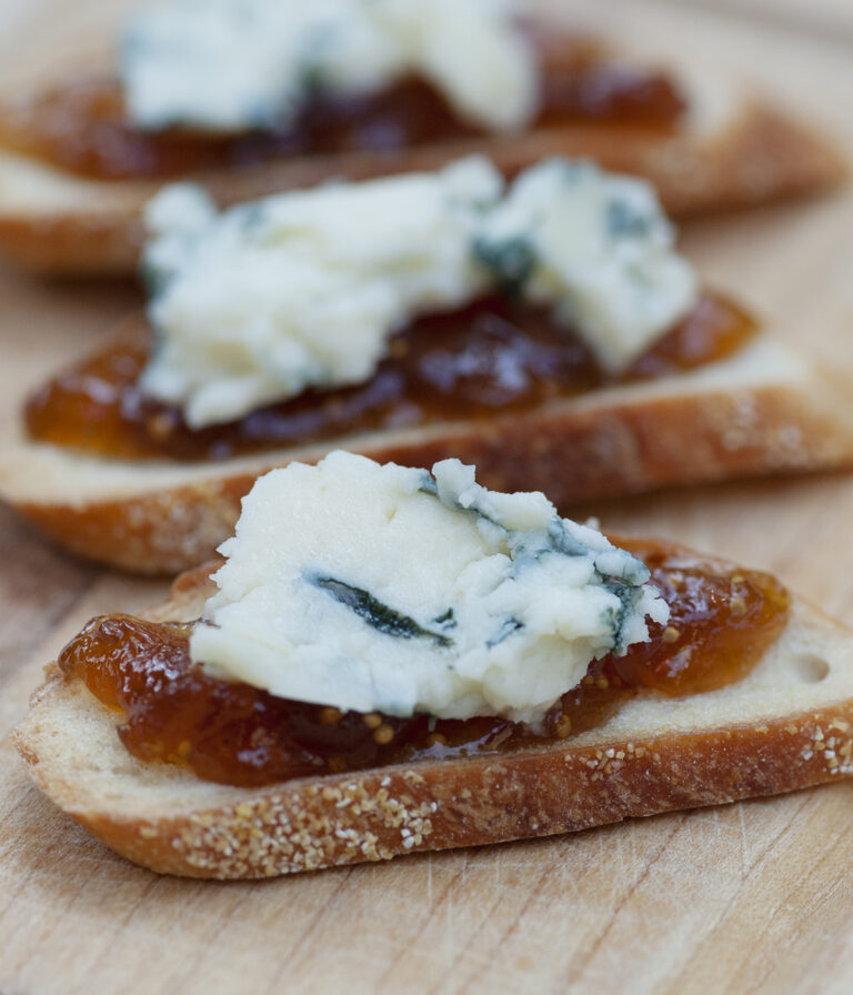 Fig jam and blue cheese crostini