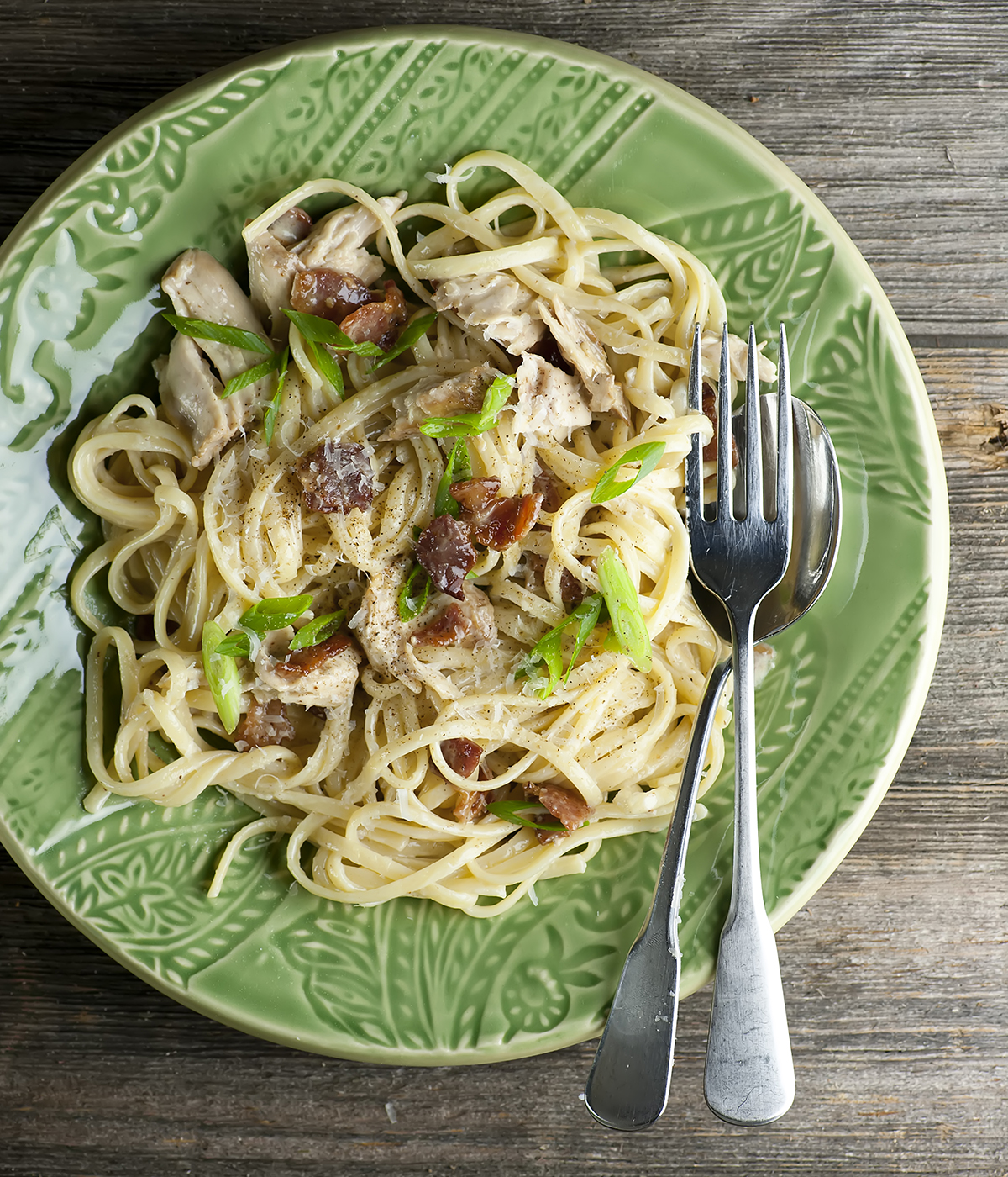 Easy chicken carbonara on a plate.