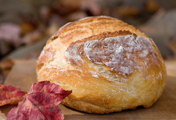 almost no knead bread A loaf of almost no knead bread.