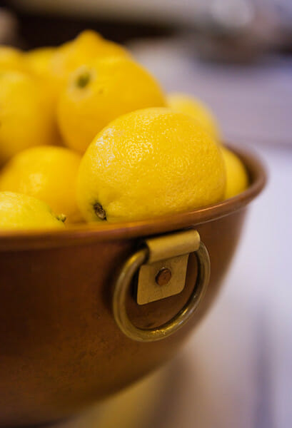 bowl of lemons