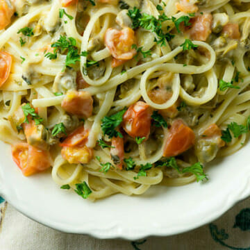 Linguine with Creamy Clam Sauce