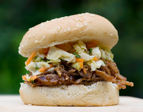 slow cooker pulled pork barbecue sandwiches