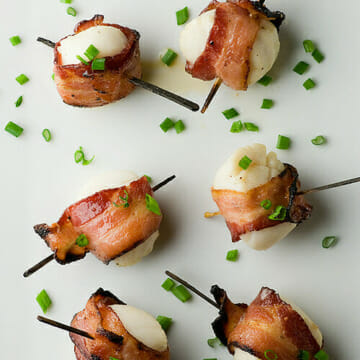 Scallops in Maple-Glazed Bacon