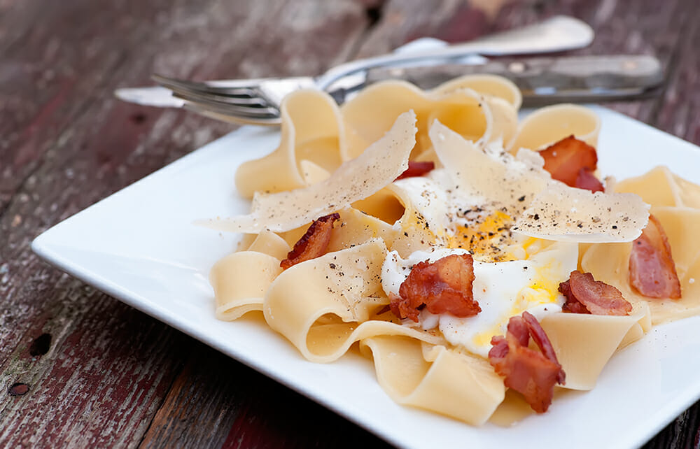 Dismantled Pasta Carbonara - Framed Cooks