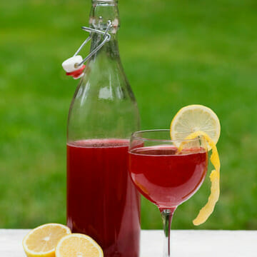 Easy Homemade Blackberry Sangria