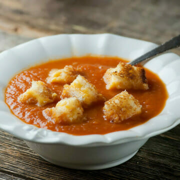 tomato soup with grilled cheese croutons