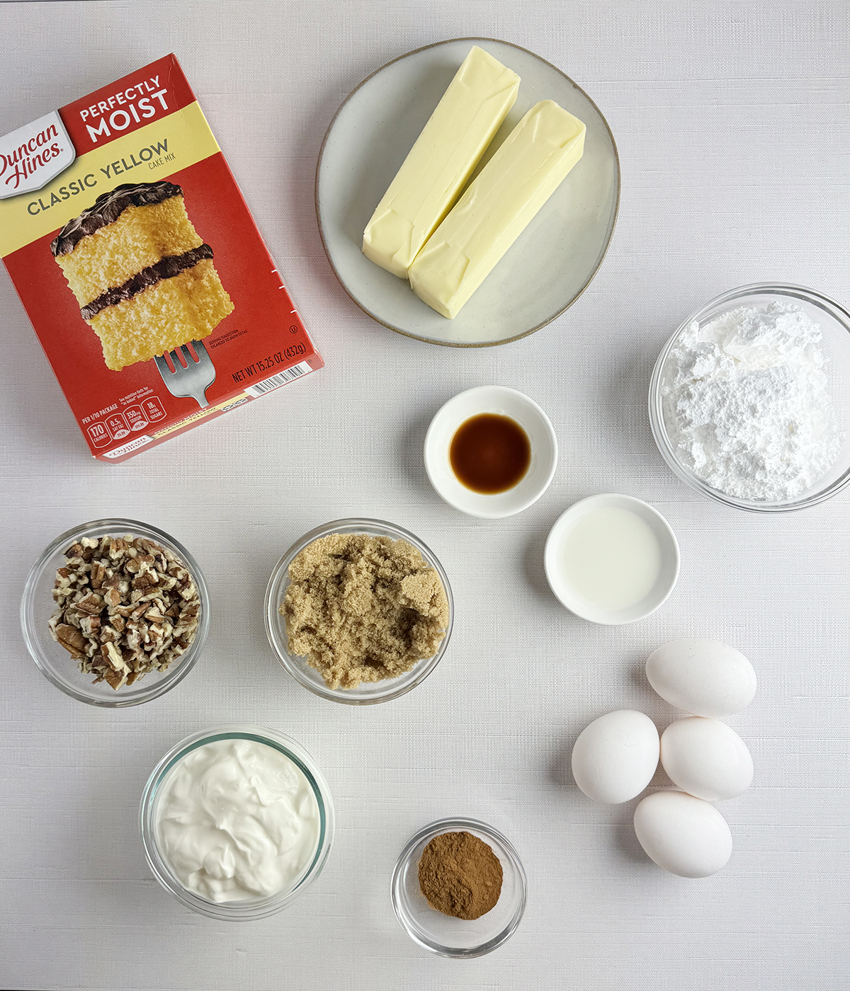 Ingredients needed for honeybun cake