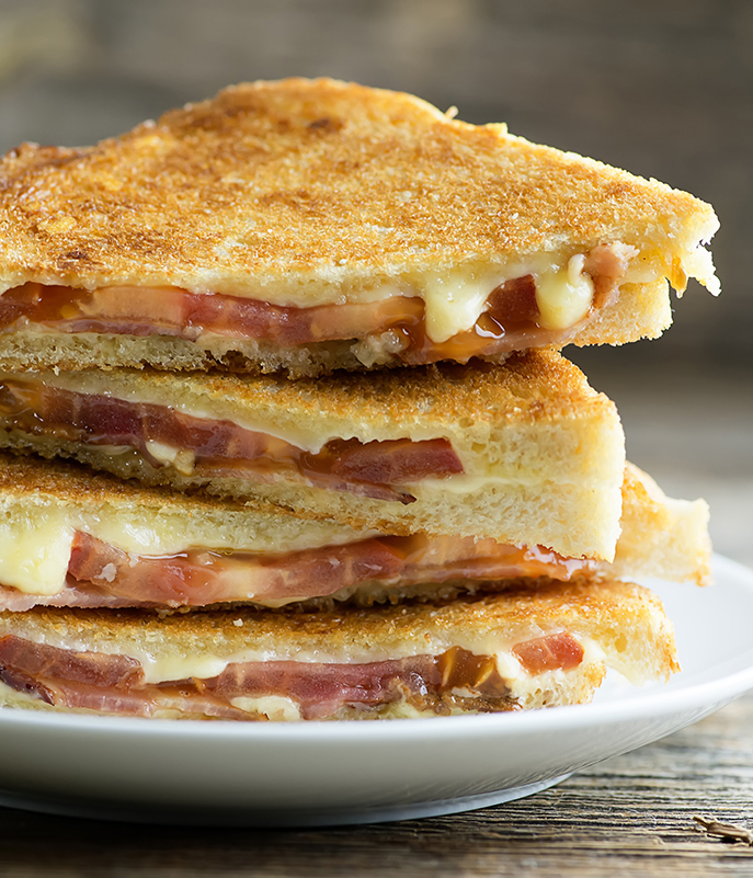 An Irish grilled cheese sandwich on a plate.