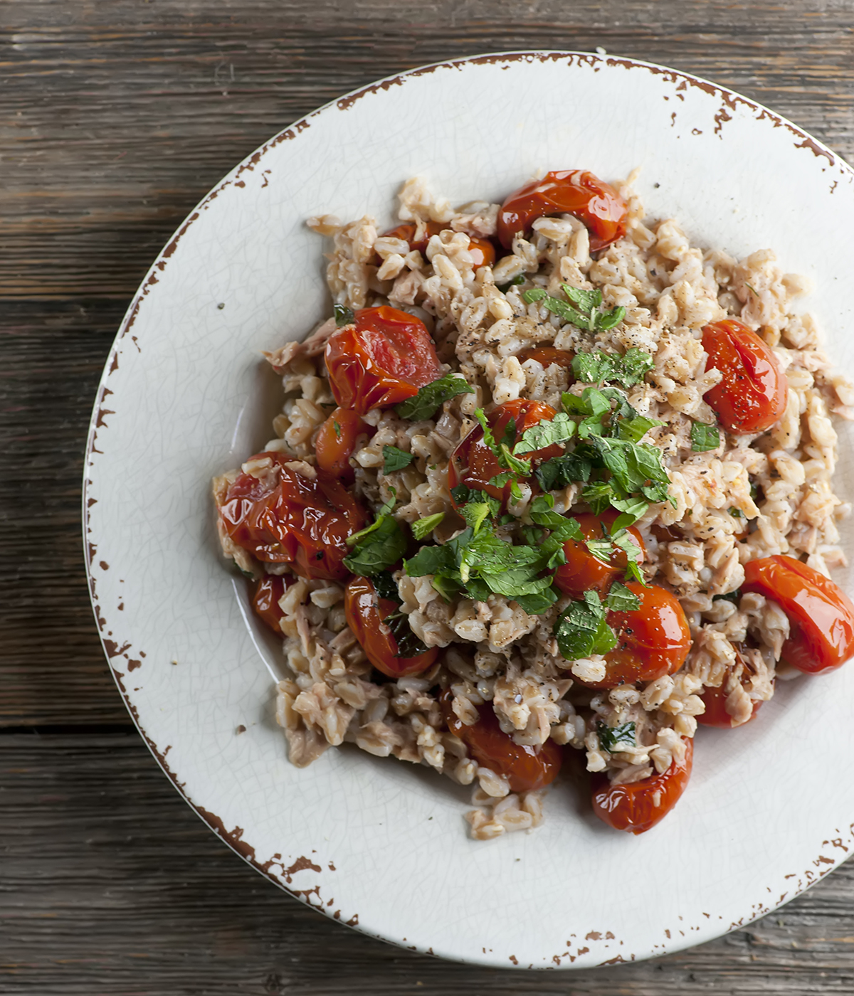 Tuna farro salad on a plate.