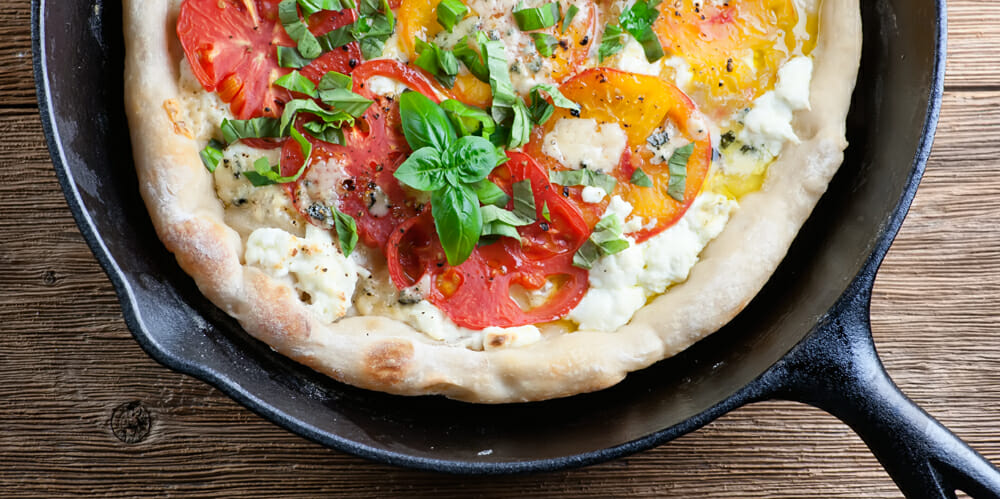 cast iron skillet pizza