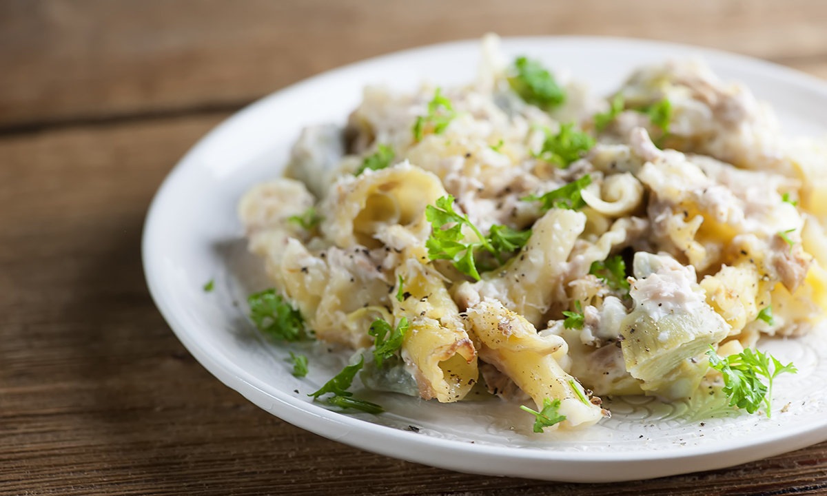Mediterranean Tuna salad on a plate.