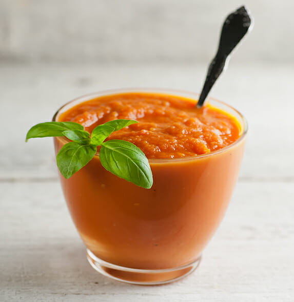 roasted carrot soup with basil leaf
