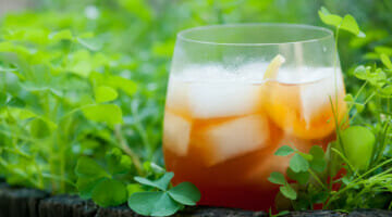 spiced tea cocktail