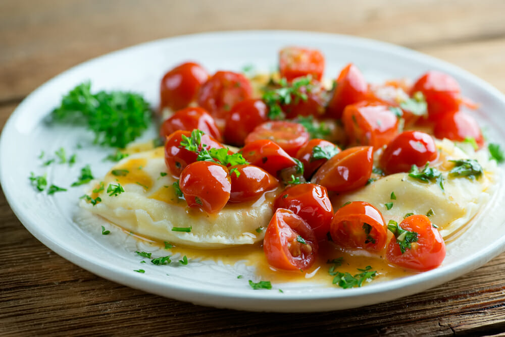 Ravioli With White Wine Tomato Sauce