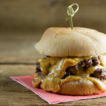 easy nacho cheeseburgers