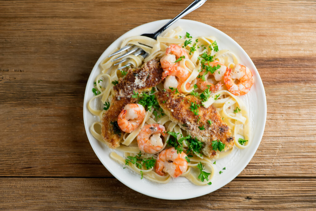 creamy pan fried chicken and shrimp pasta