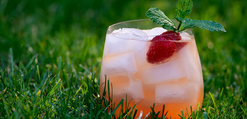 easy orange raspberry sangria