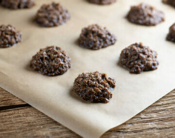 easy chocolate haystack cookies