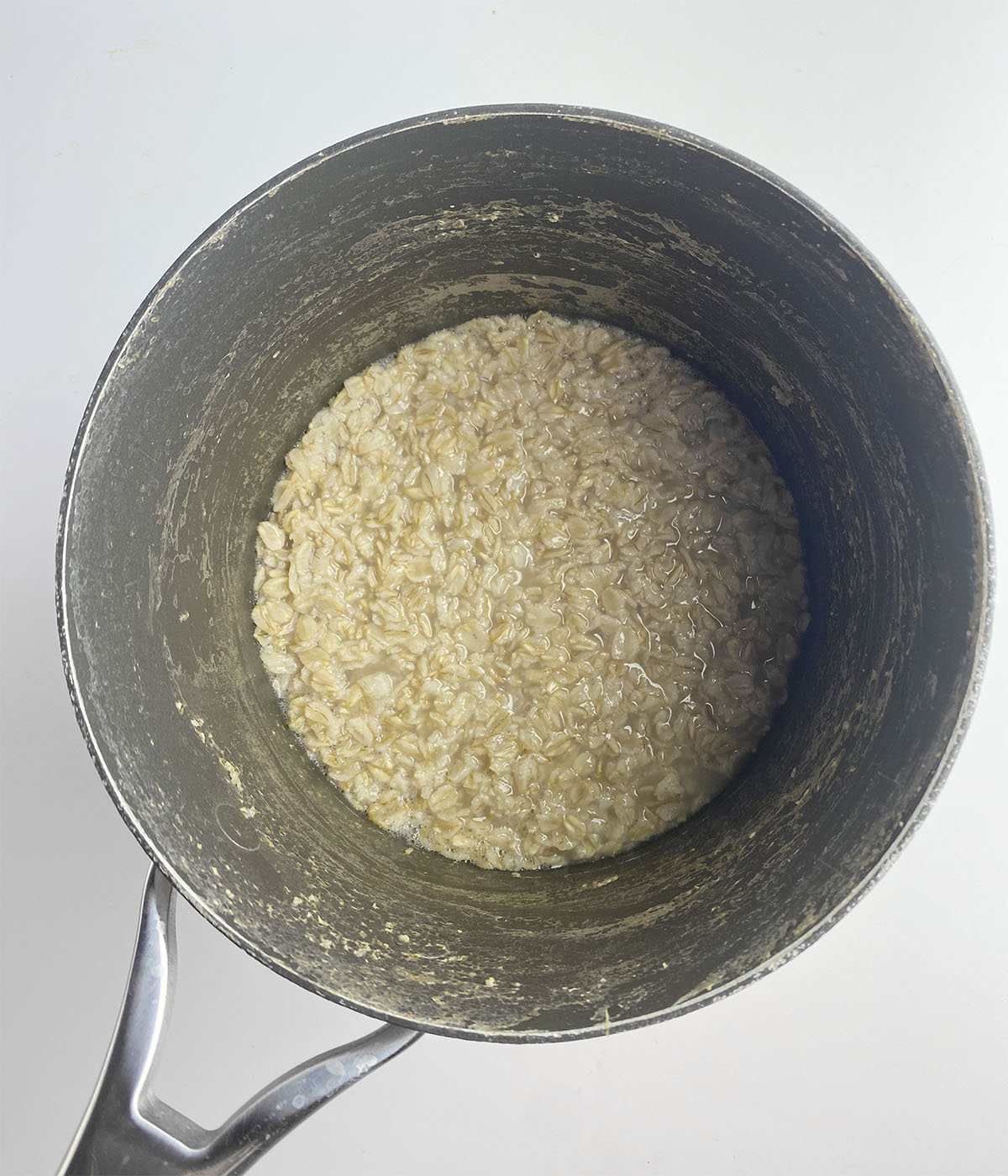Chai oatmeal in a pot.
