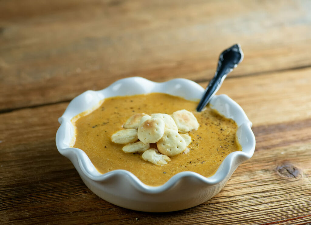 Easy Roasted Tomato Pesto Bisque