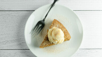 Easy Cinnamon Crumb Cake