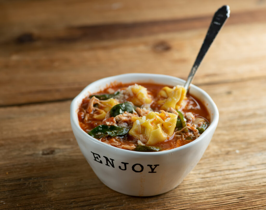 slow cooker chicken tortellini soup