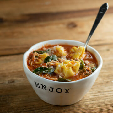 slow cooker chicken tortellini soup