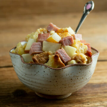 simple Ham, Brie and Pear Casserole