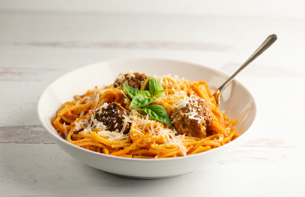 One Pot Spaghetti and Meatballs