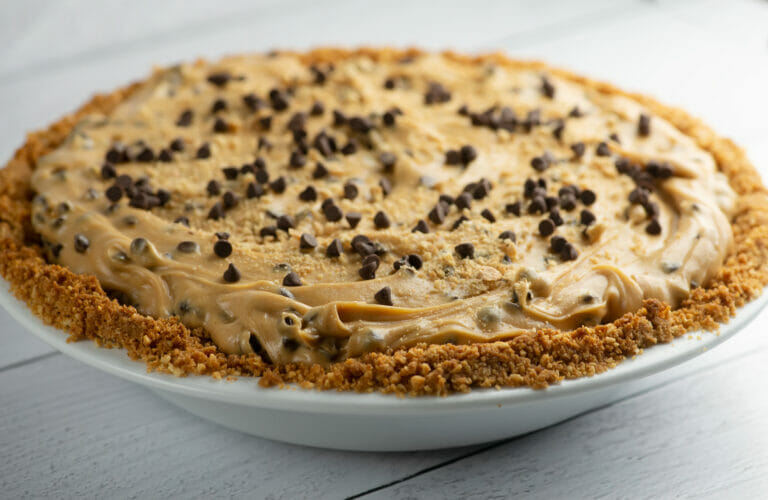 chocolate chip peanut butter pie