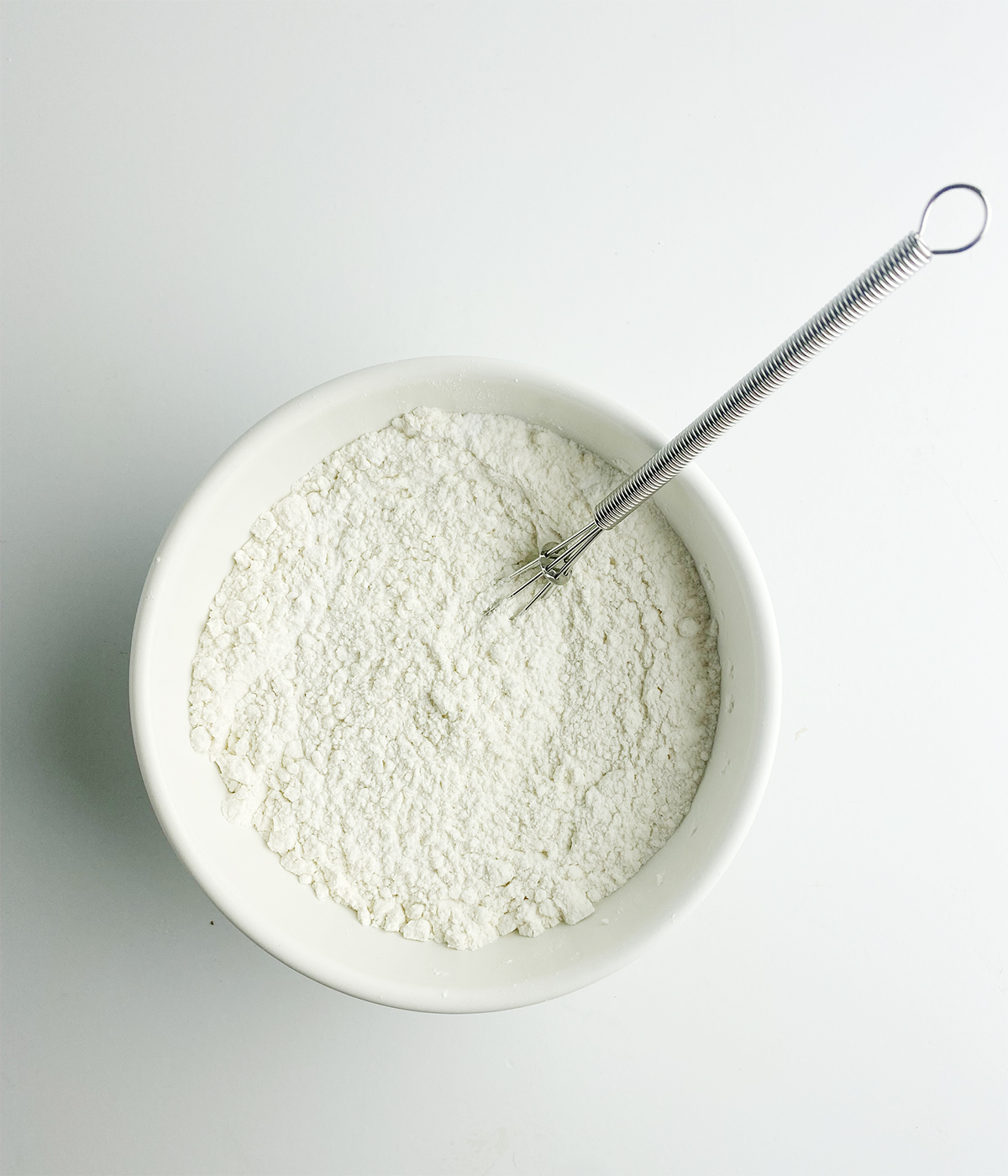 Flour baking soda mixture.