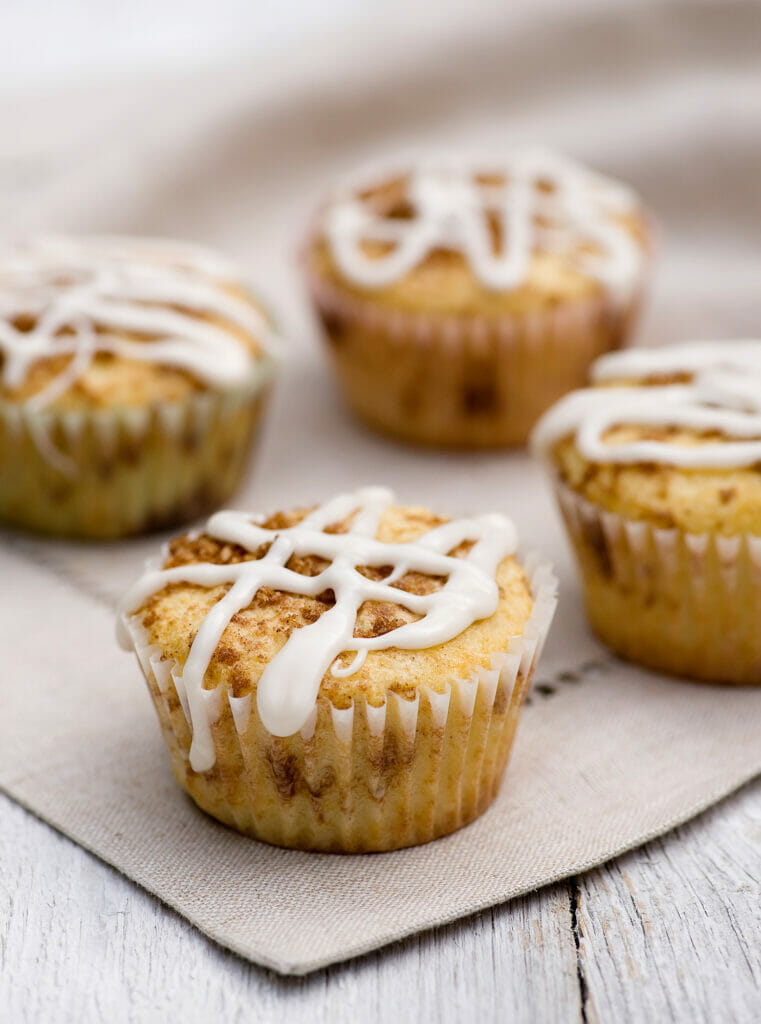 middle of the cinnamon roll muffins