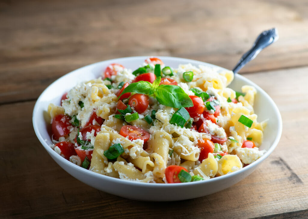 Easy Pasta with Tomato Ricotta Sauce