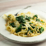 pasta with creamed spinach sauce