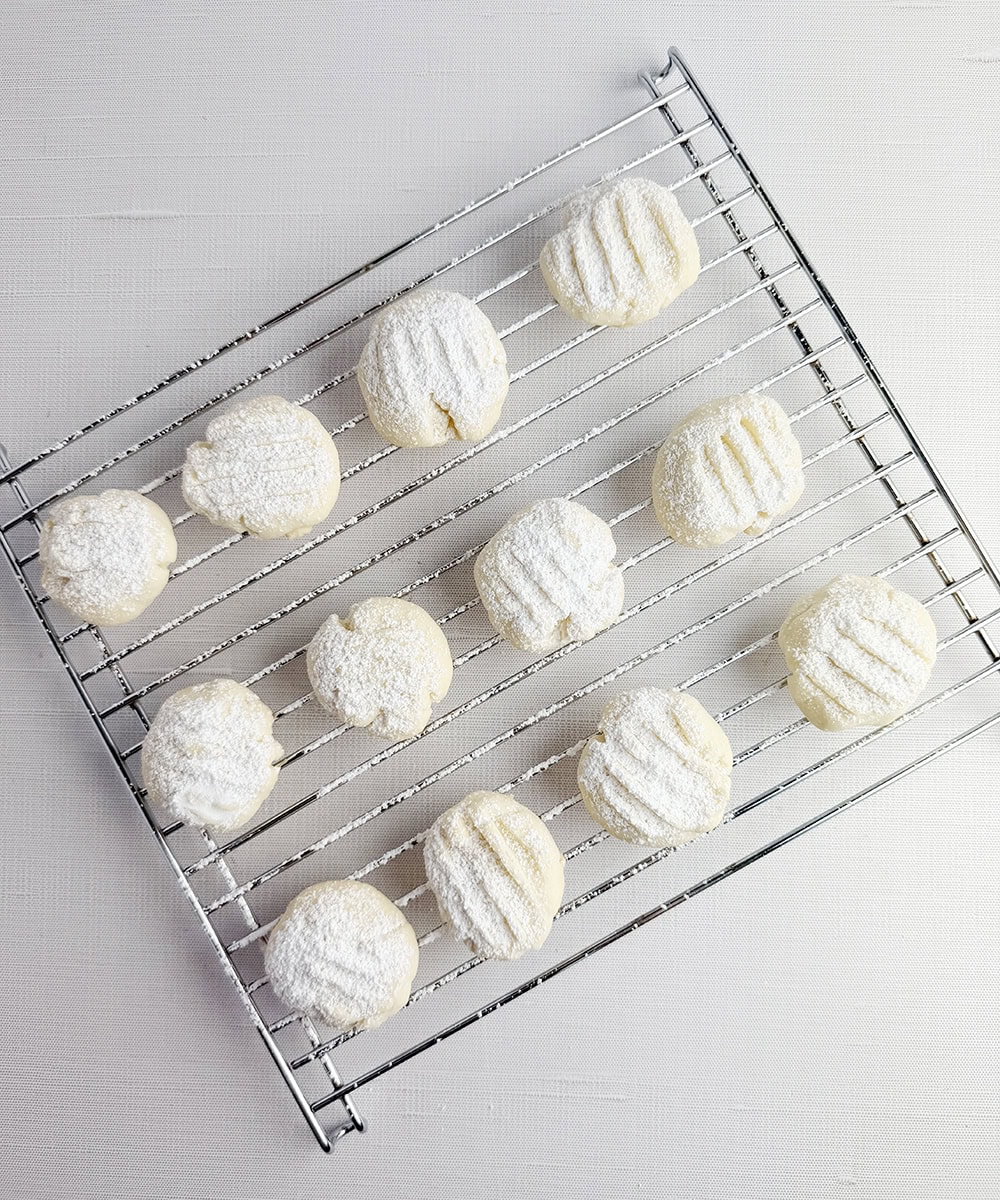 Melting moments cookies with sugar on top.