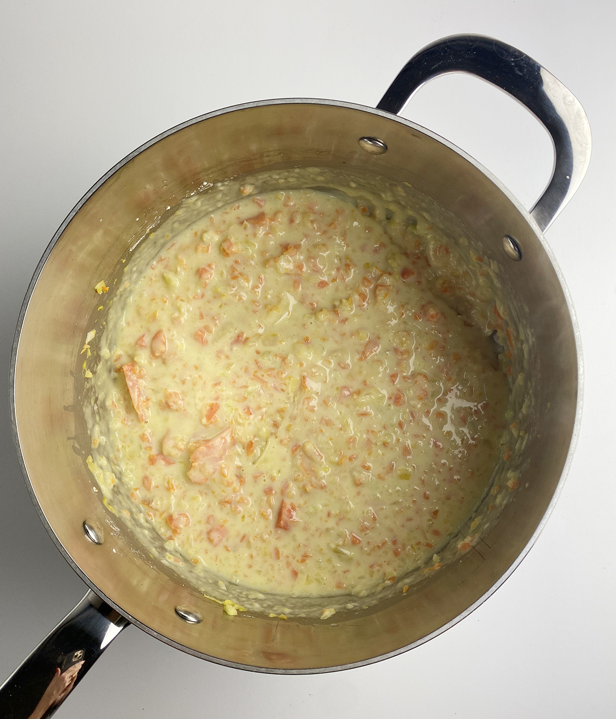 Shepherd's pie filling in a pot.