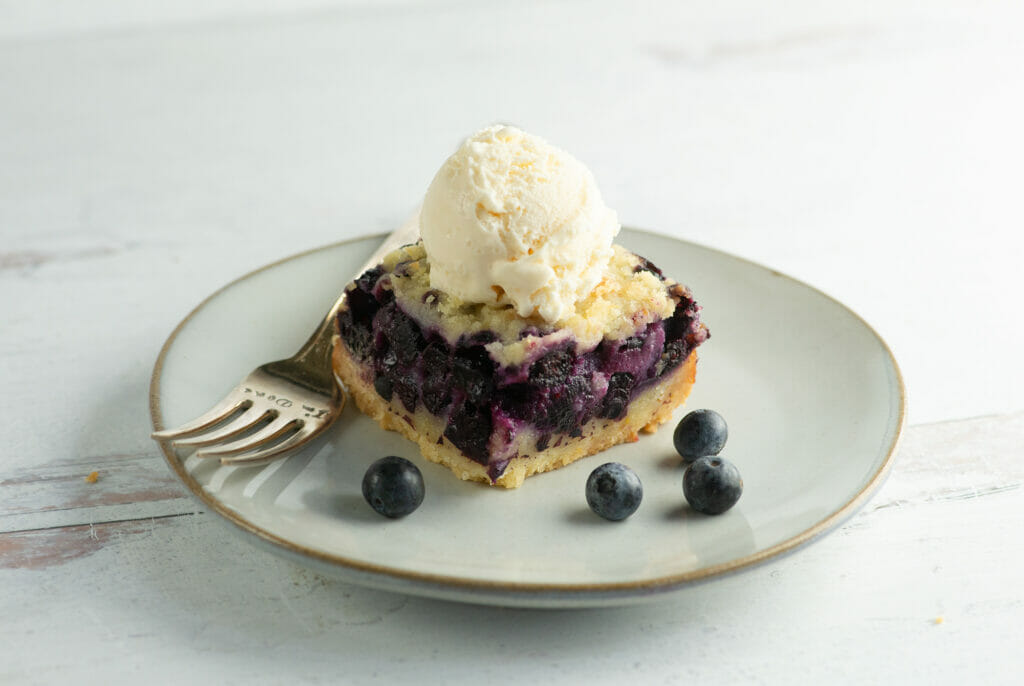 blueberry cobbler squares