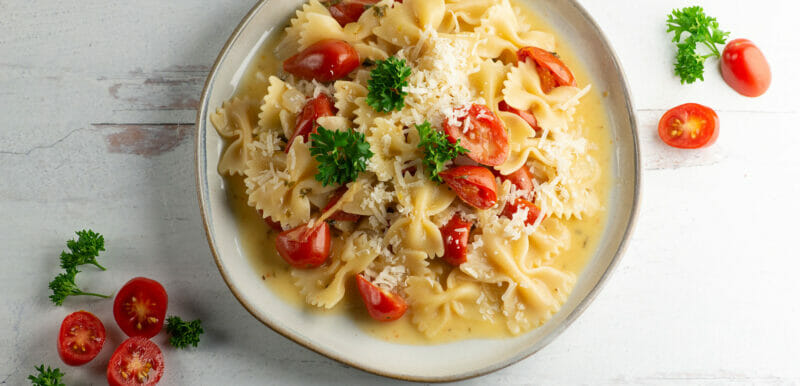 easy one pot tomato parmesan pasta