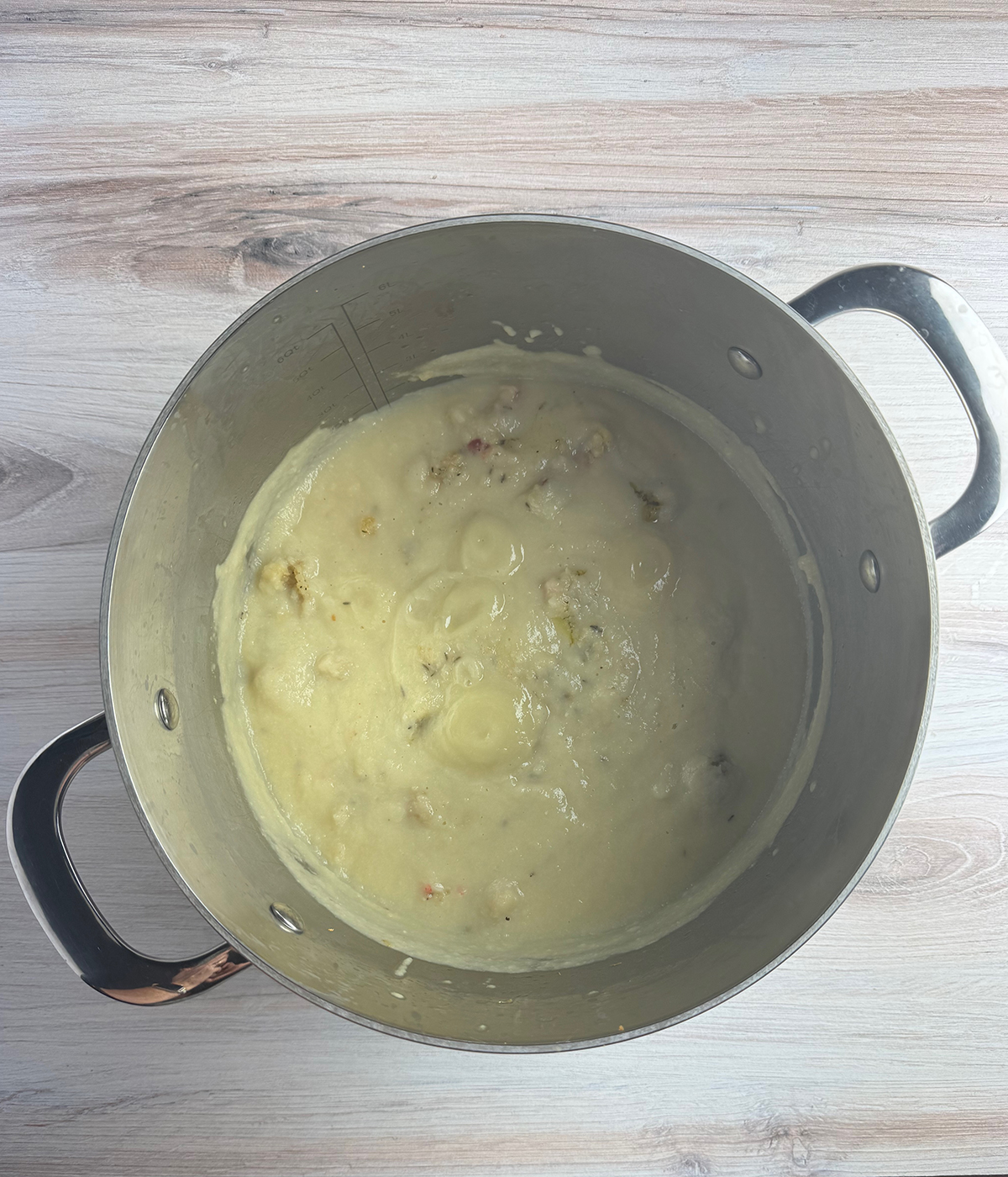 Cauliflower soup in a pot.