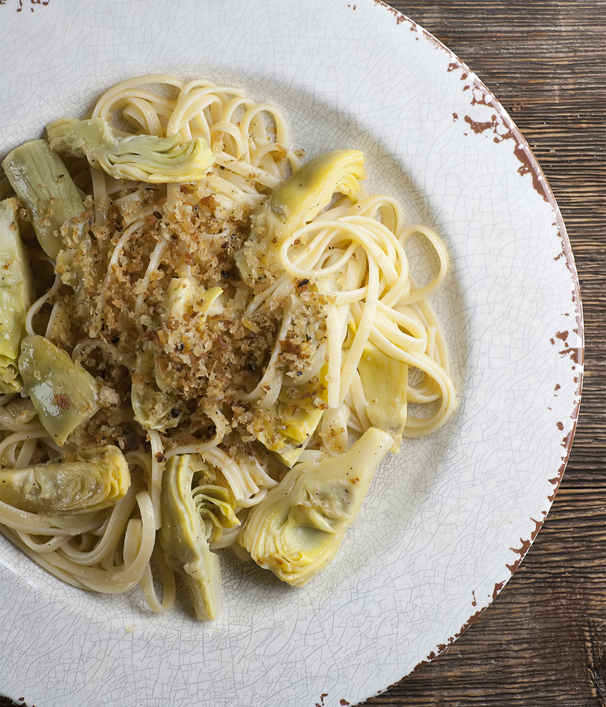 Plate of artichoke pasta.